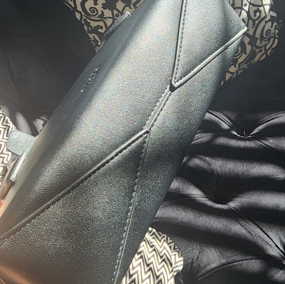 Alaia long handle tackle box purse - Picture 4 of 8